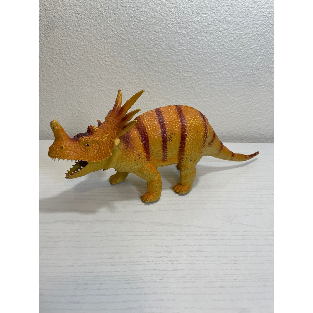 Vintage‎ Styracosaurus Dinosaur 1986 Toy Figure Orange Red Stripes 1986